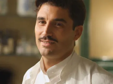 El “punto pillín” de Álex García en ‘Tiempos de Guerra’ El “punto pillín” de Álex García en ‘Tiempos de Guerra’