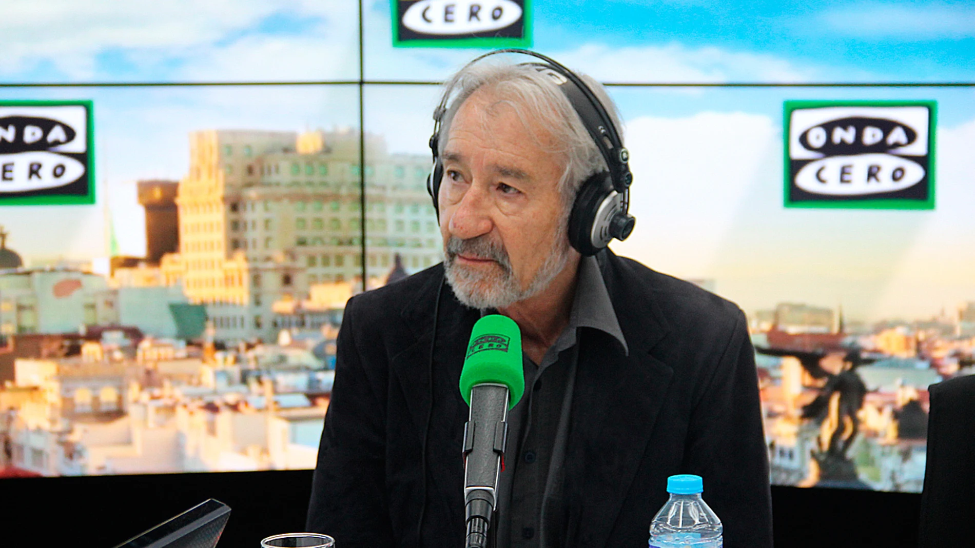 José Sacristán durante una entrevista en Onda Cero