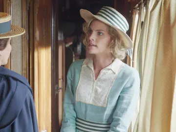 Los motivos por los que Julia se empeña en viajar a Melilla como Dama Enfermera Los motivos por los que Julia se empeña en viajar a Melilla como Dama Enfermera