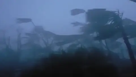 El huracán María toca tierra en el sureste de Puerto Rico El huracán María toca tierra en el sureste de Puerto Rico