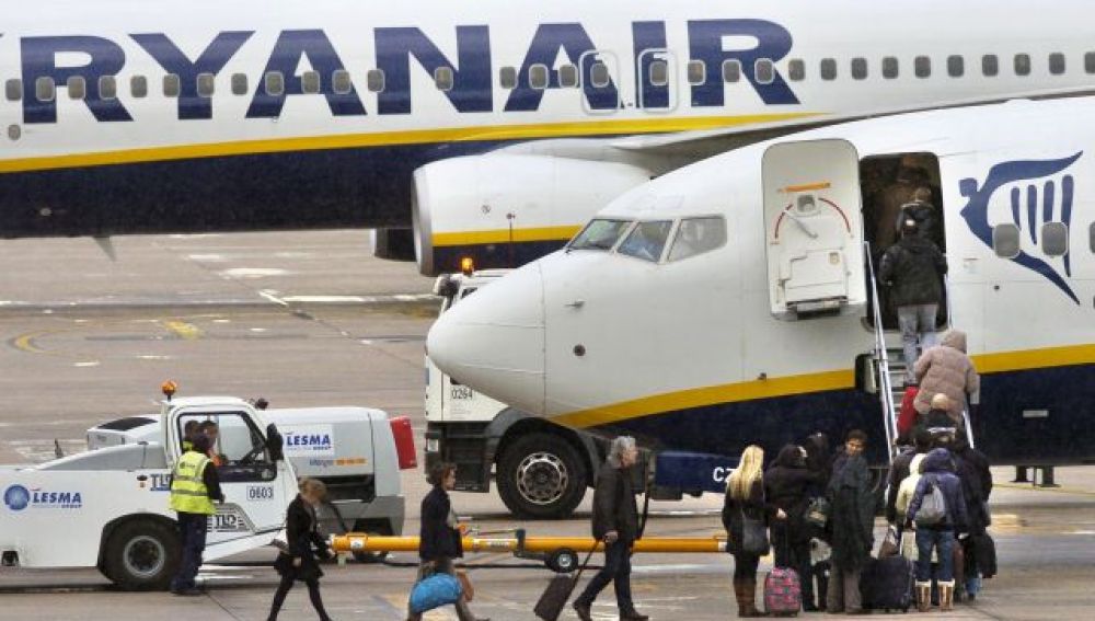 Imagen de un avión de Rayanair