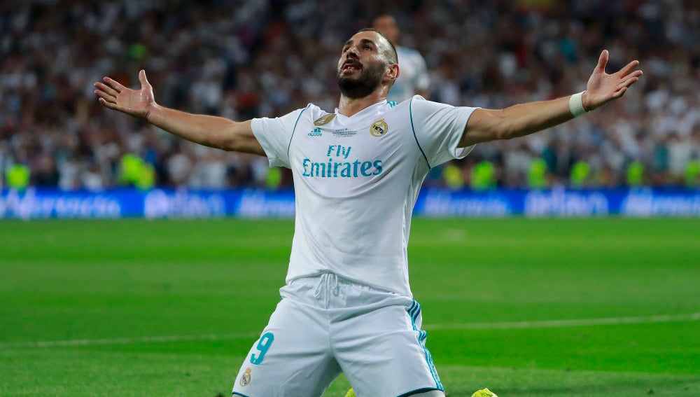 Karim Benzema celebrando un gol