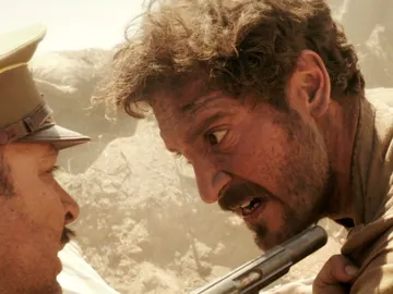 Andrés se enfrenta al Comandante Silva: "Antes morir que entregarnos" Andrés se enfrenta al Comandante Silva: "Antes morir que entregarnos"