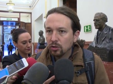 Iglesias critica a Rajoy: "No está capacitado para una responsabilidad tan importante como la que tiene" Iglesias critica a Rajoy: "No está capacitado para una responsabilidad tan importante como la que tiene"