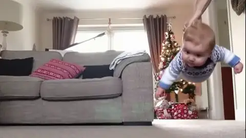 Podemos vigilar a los niños 24 horas al día Podemos vigilar a los niños 24 horas al día