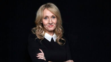 J.K. Rowling se burla de Trump en Twitter por alardear de ser escritor