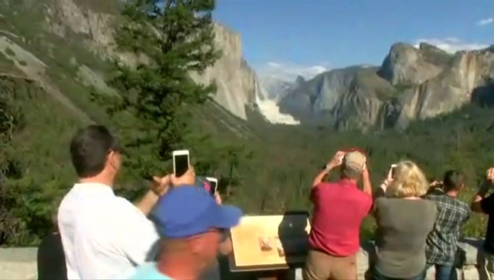 Dos grandes desprendimientos de roca en Yosemite dejan al menos un muerto