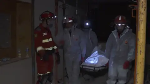 Así ha rescatado la UME el cuerpo del español atrapado en México Así ha rescatado la UME el cuerpo del español atrapado en México