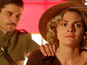 Fidel se acerca a Julia: "Tiene usted coraje Julia" Fidel se acerca a Julia: "Tiene usted coraje Julia"