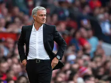 Mourinho durante un partido Mourinho durante un partido