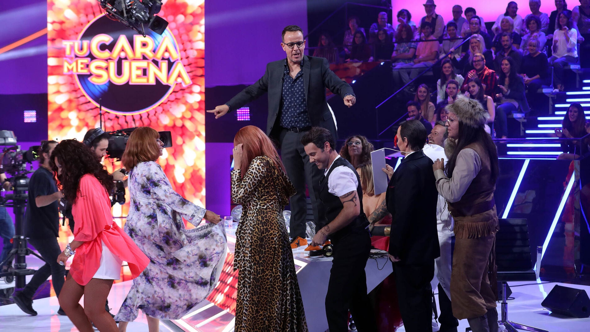 De un abanico a un hurac&aacute;n: &Agrave;ngel Ll&agrave;cer explota contra todos por un exceso de aire