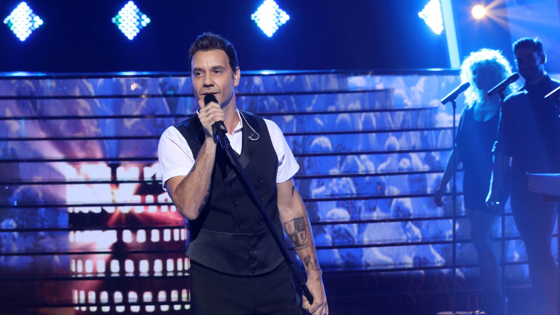 Miquel Fern&aacute;ndez imita a Robbie Williams