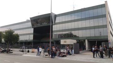La Guardia Civil entra en el centro de telecomunicaciones 