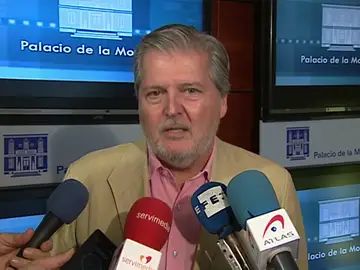El Gobierno considera que anularel voto telemático supone "un golpe" al referéndum del 1-O El Gobierno considera que anularel voto telemático supone "un golpe" al referéndum del 1-O