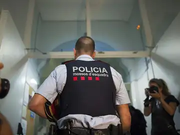 Mossos d'Esquadra Mossos d'Esquadra