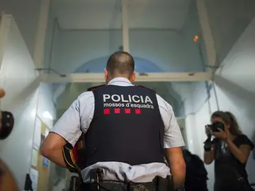 Mossos d'Esquadra Mossos d'Esquadra