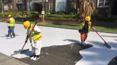 Las calles de Los Ángeles, pintadas de color claro para disminuir la sensación de calor