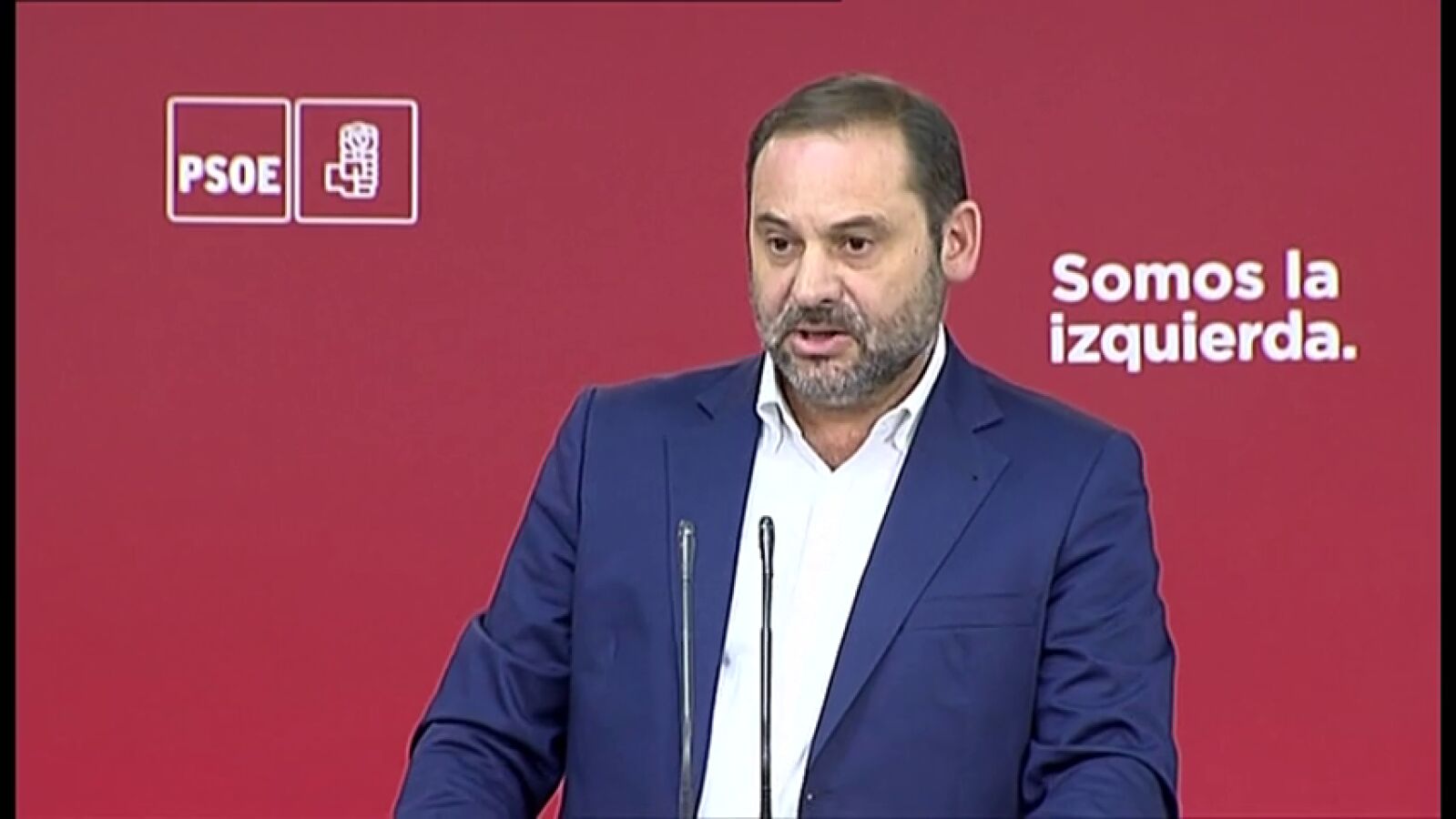 Sánchez traslada a Rajoy su malestar por cómo se está desarrollando la jornada en Cataluña