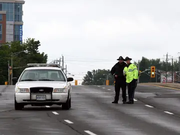 La policía canadiense, en Edmonton La policía canadiense, en Edmonton