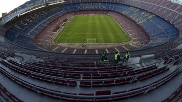 El Camp Nou, pendiente de si se celebra el partido contra Las Palmas