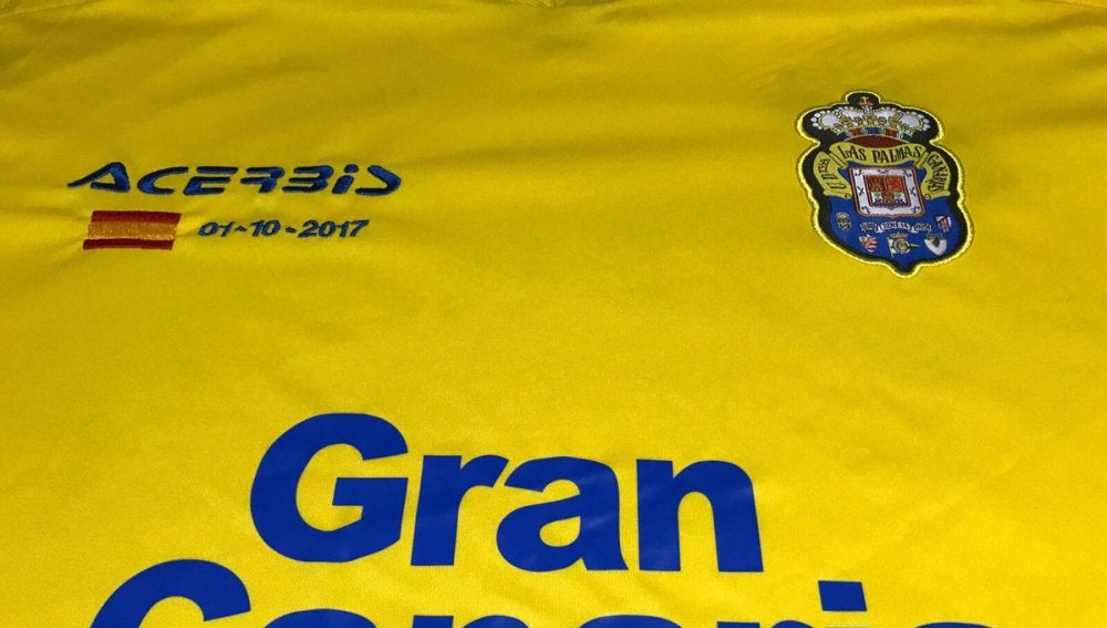 Bandera de España en la camiseta de Las Palmas