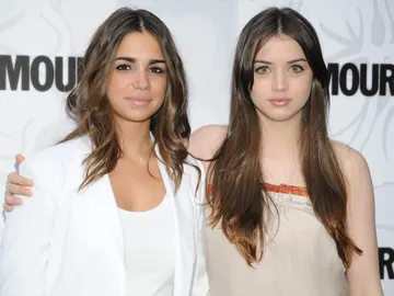 Ana de Armas y Elena Furiase Ana de Armas y Elena Furiase