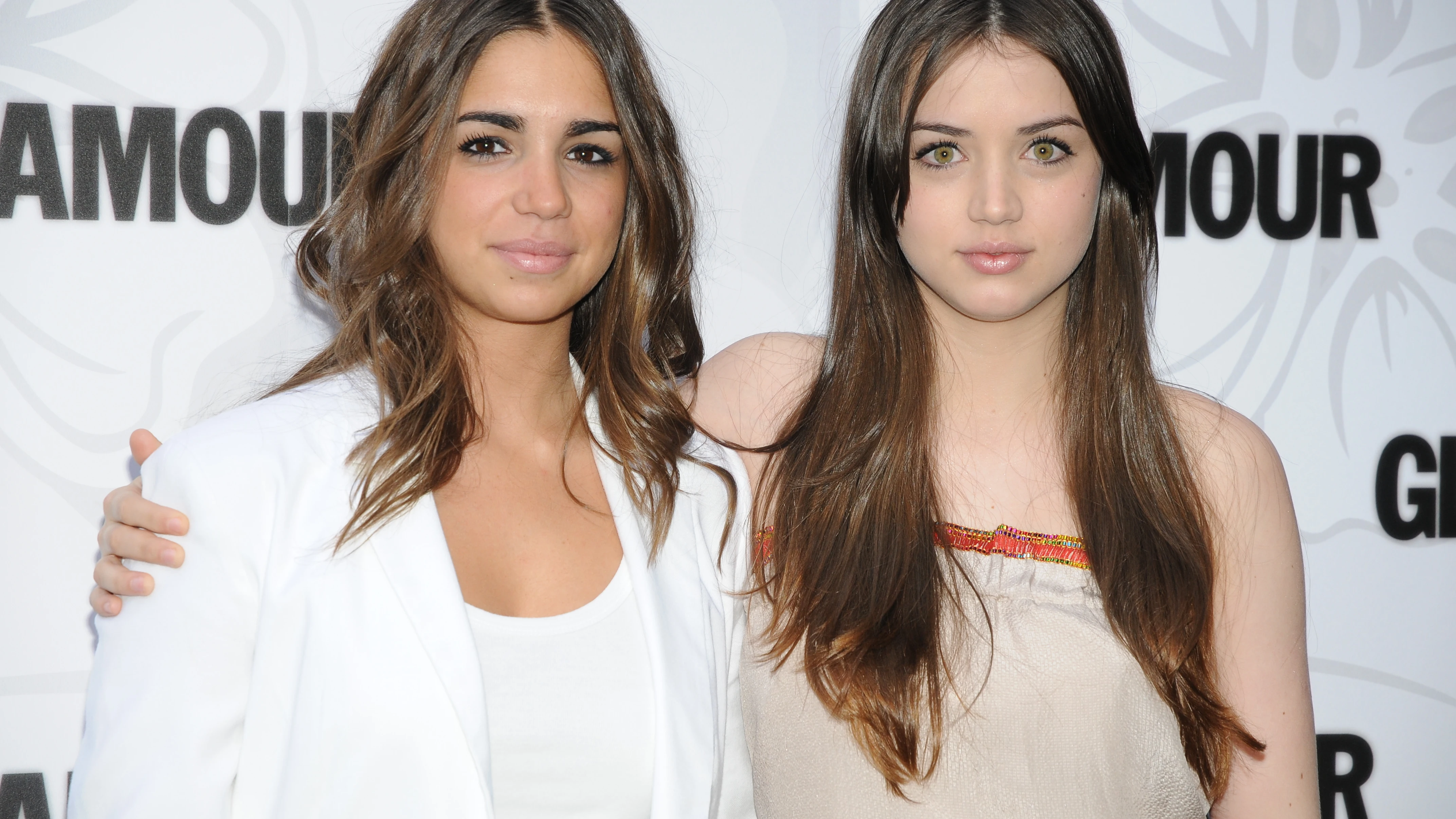 Ana de Armas y Elena Furiase Ana de Armas y Elena Furiase