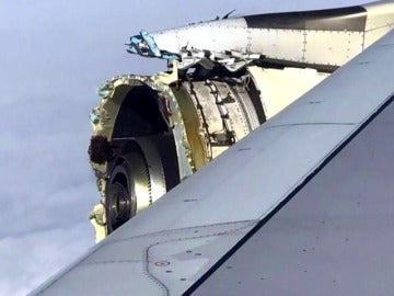 Un avión de Air France aterriza de emergencia en Canadá al explotarle el motor mientras surcaba el Atlántico