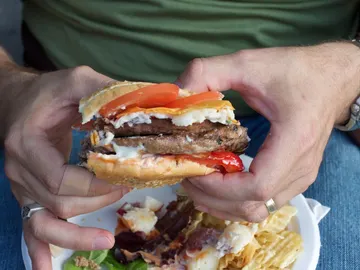 ¿Cómo dejar la comida basura? Hay una solución. ¿Cómo dejar la comida basura? Hay una solución.