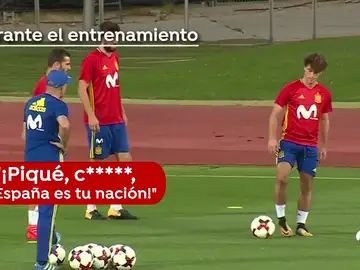 Larrea niega que haya problemas con Piqué en la Selección: "El ambiente no está enrarecido en absoluto" Larrea niega que haya problemas con Piqué en la Selección: "El ambiente no está enrarecido en absoluto"