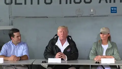 Trump llega a Puerto Rico once días después del paso del huracán Trump llega a Puerto Rico once días después del paso del huracán