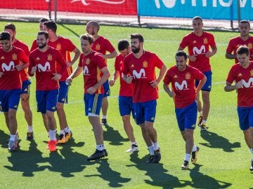 Los jugadores de la selección española se ejercitan en Las Rozas