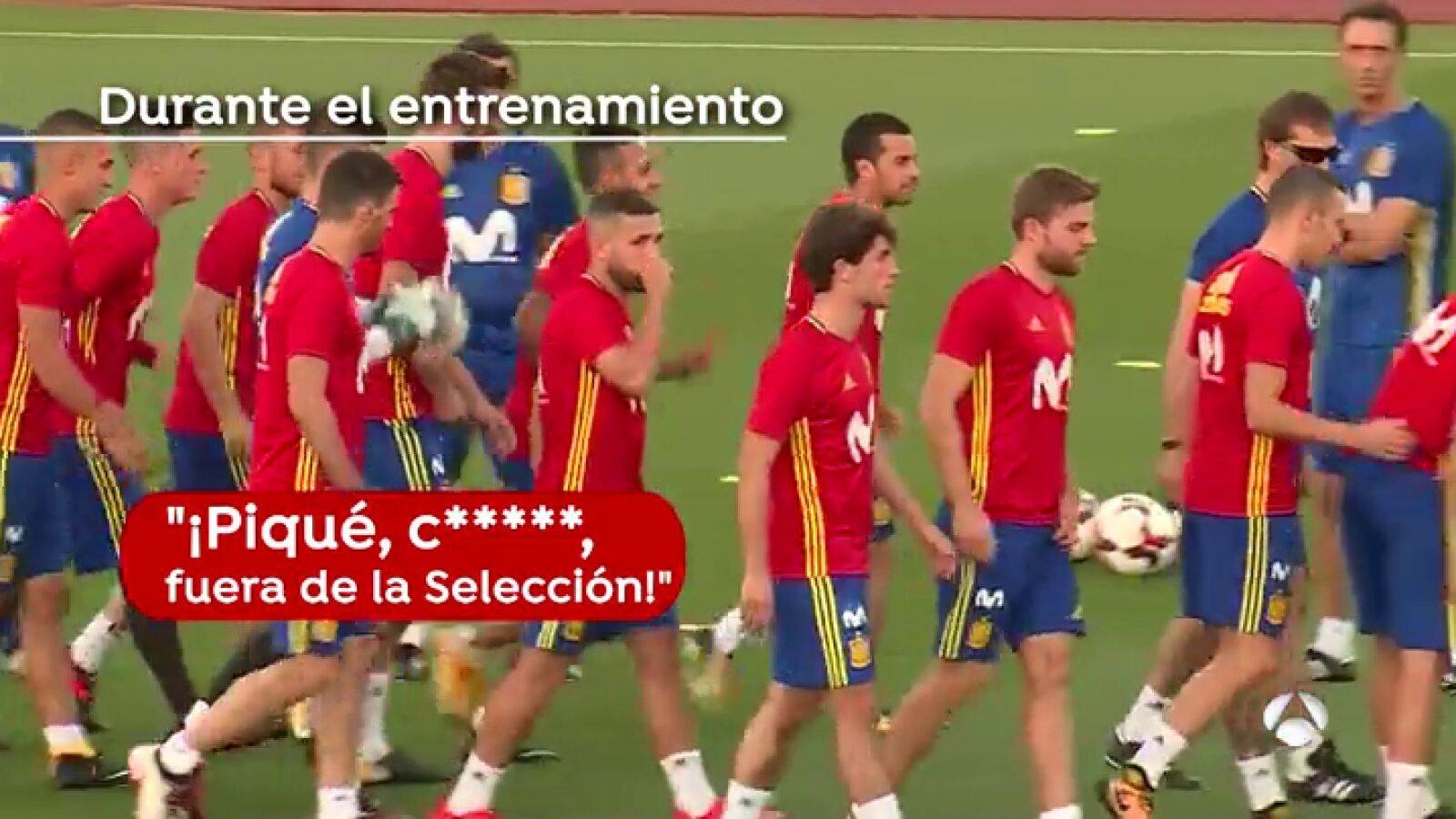 Pitos, insultos, buen ambiente con los compañeros... Así fue el entrenamiento de Piqué en Las Rozas