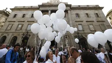 Manifestación ante el ayuntamiento de Barcelona Manifestación ante el ayuntamiento de Barcelona