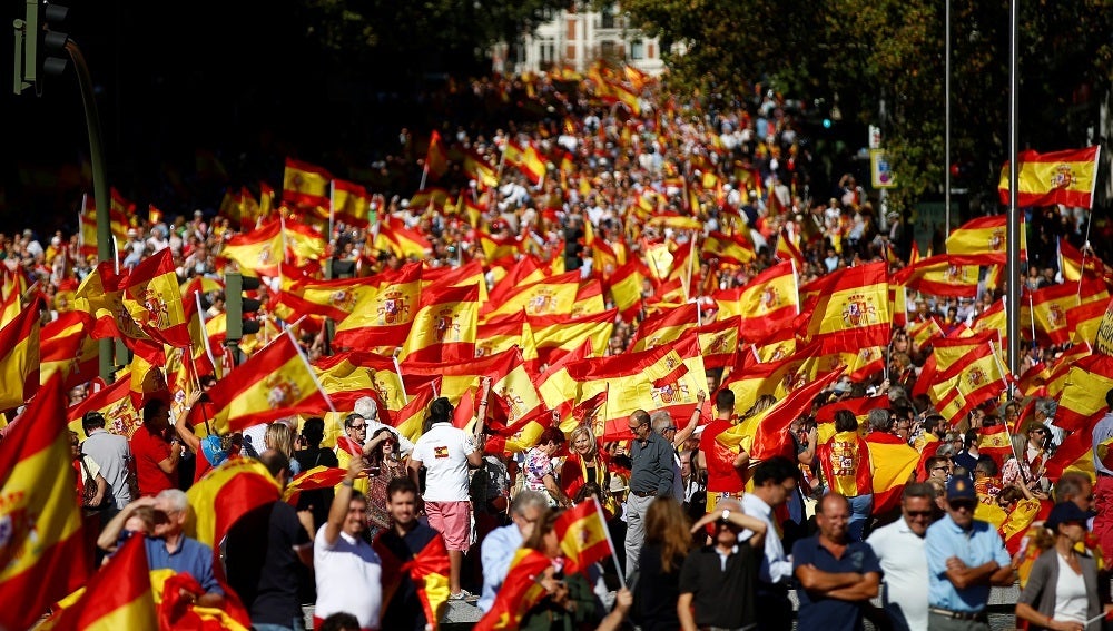 Miles de personas reivindican la unidad de España y el ...