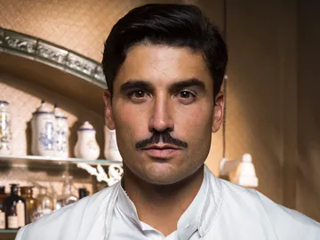 Álex García es Fidel Calderón en 'Tiempos de guerra' Álex García es Fidel Calderón en 'Tiempos de guerra'