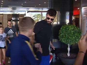 Gerard Piqué abandona la concentración de España Gerard Piqué abandona la concentración de España