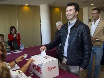 Caballero, votando Caballero, votando