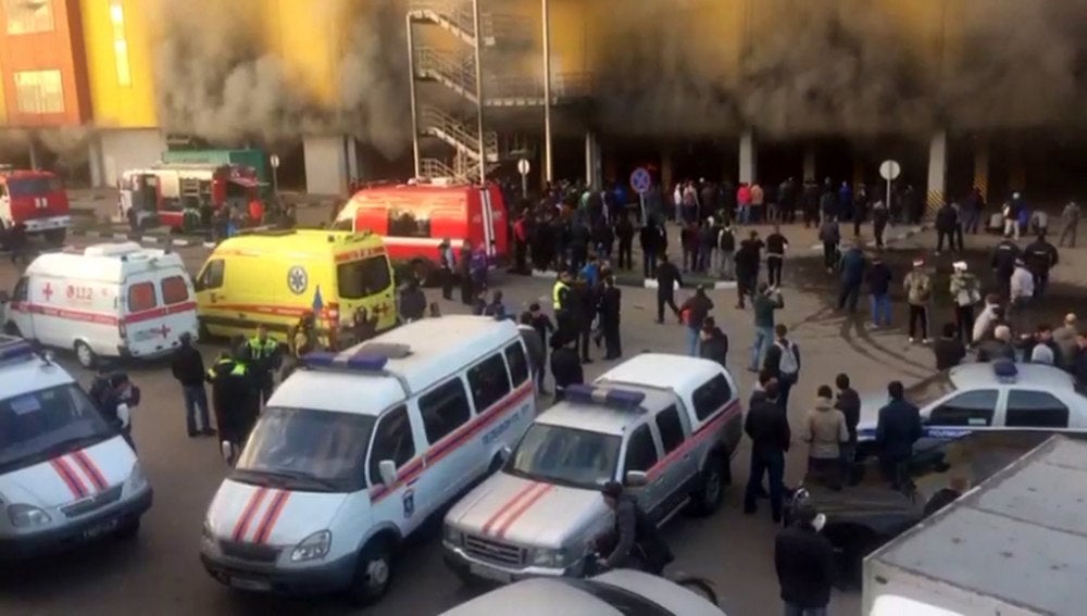 Incendio en un centro comercial cerca de Moscú