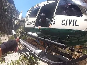 Helicóptero de la Guardia Civil, de rescate Helicóptero de la Guardia Civil, de rescate