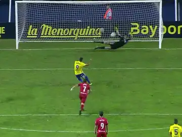 Sergio Herrera para un penalti Sergio Herrera para un penalti