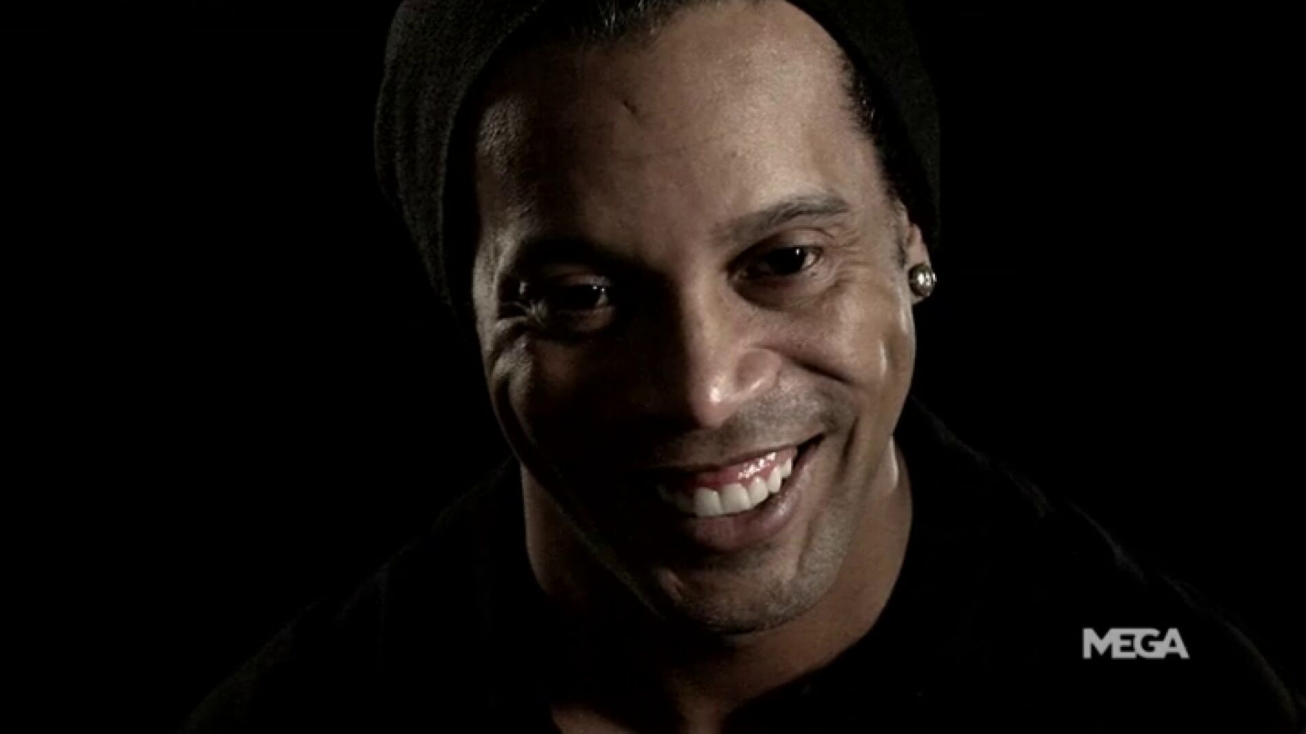 Ronaldinho: "Jugar en el Barcelona fue realizar mi sue&ntilde;o m&aacute;s grande"