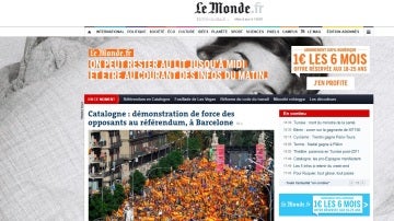Le Monde abre su portada con la manifestación antiindependentista