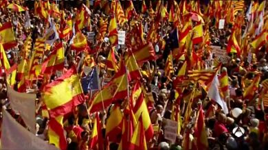 Políticos de distintos partidos, unidos en la manifestación en Barcelona por la unidad de España