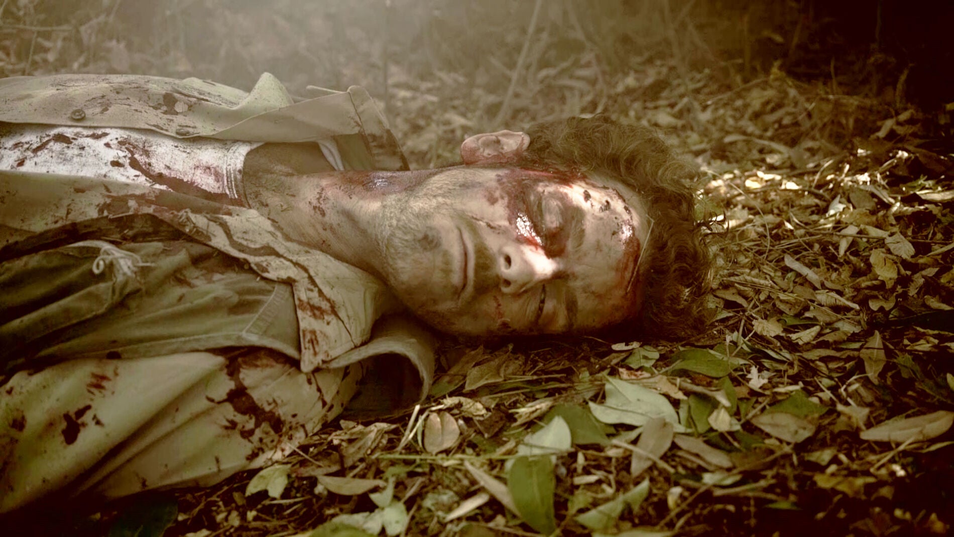 Javier es alcanzado por un bombardeo en Vietnam