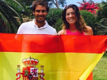 Muguruza y Nadal posaron con la bandera de España en el US Open