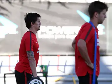 Savic durante un entrenamiento del Atleti Savic durante un entrenamiento del Atleti