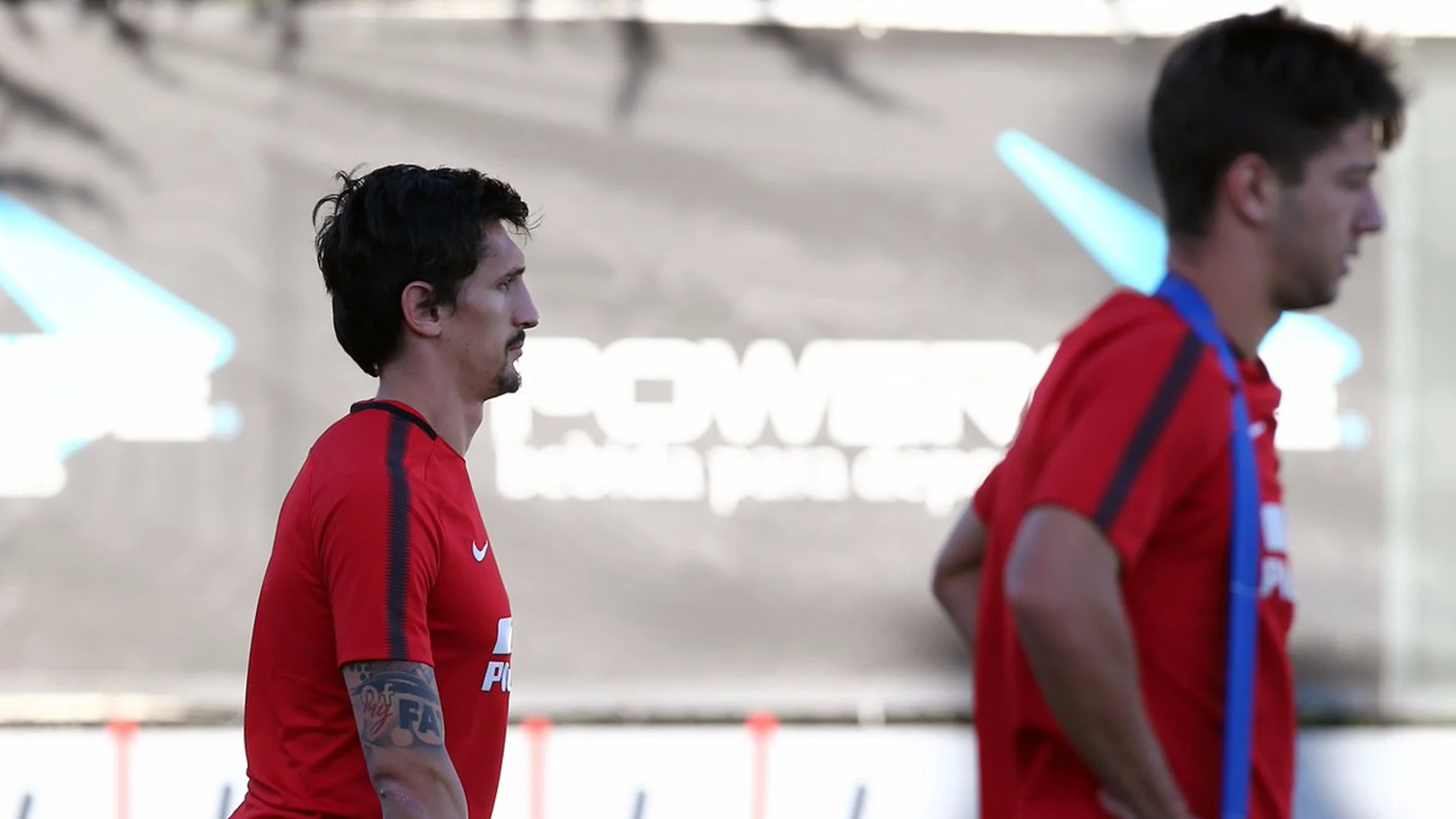 Savic durante un entrenamiento del Atleti Savic durante un entrenamiento del Atleti