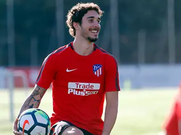 Vrsaljko sonríe durante un entrenamiento del Atlético Vrsaljko sonríe durante un entrenamiento del Atlético