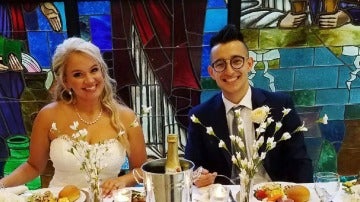 Tiffany Thornton ('Hannah Montana') defiende su nuevo matrimonio dos años después de fallecer su primer marido